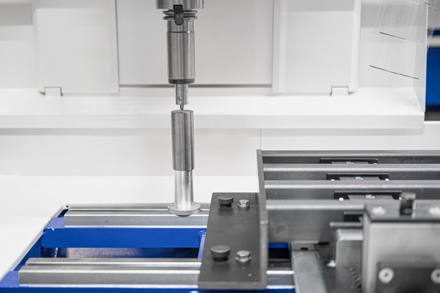 Bohreinheit der CNC-Koordinatenbohranlage KBA 40